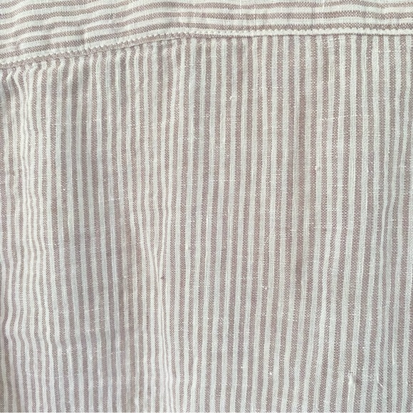 Stripped Quarter Button Up Blouse - Picture 7 of 9